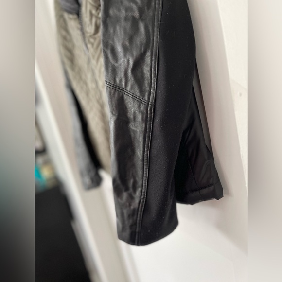 Bomber Insulated Jacket - Picture 5 of 5